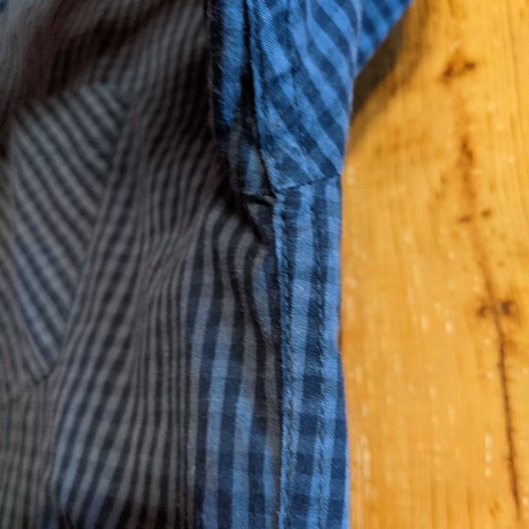 Volcom Short Sleeve Button Up Shirt - Size M - Picture 4 of 9